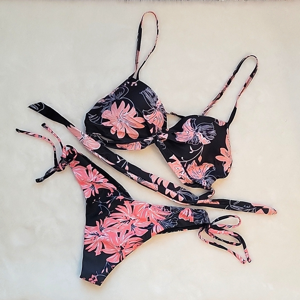 Tropical Bikini Black & Pink Floral Print Bathing Suit Molded Bra Fits B/C NWT